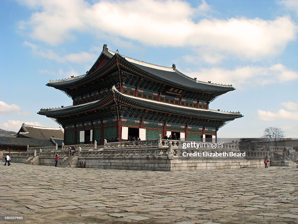 Geunjeongjeon main throne hall