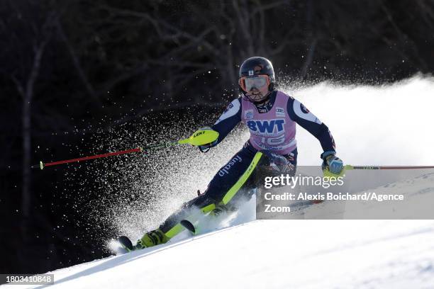 Charlie Guest of Team Great Britain in action during the Audi FIS Alpine Ski World Cup Women's Slalom on November 26, 2023 in Killington, USA.