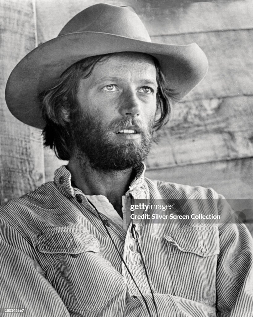 American actor Peter Fonda in a western role circa 1971 News Photo American actor Peter Fonda in a western role circa 1971 News Photo