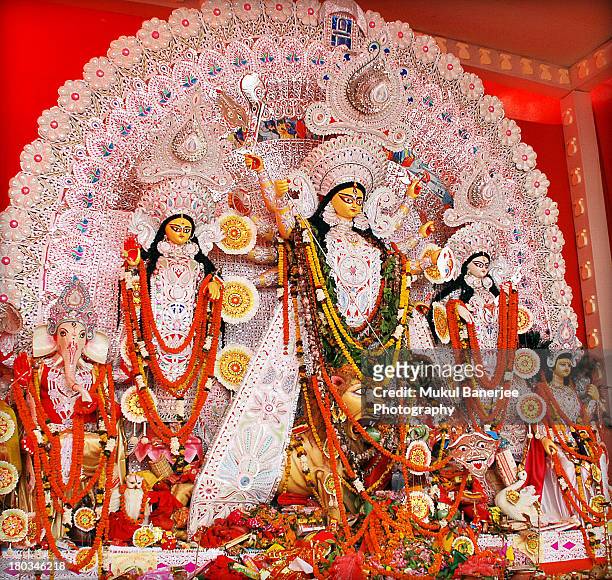 durga idol, durga puja celebration, delhi - navratri festival celebrations stockfoto's en -beelden
