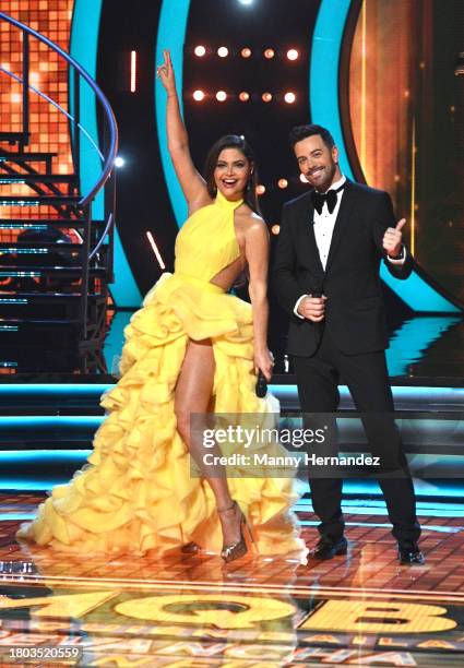 In this image released on November 19 Chiquinquirá Delgado and Mane de la Parra attend "Mira Quien Baila" Episode 8 at Univision Studios on September...