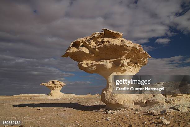 white desert, rock formation - white desert stock pictures, royalty-free photos & images