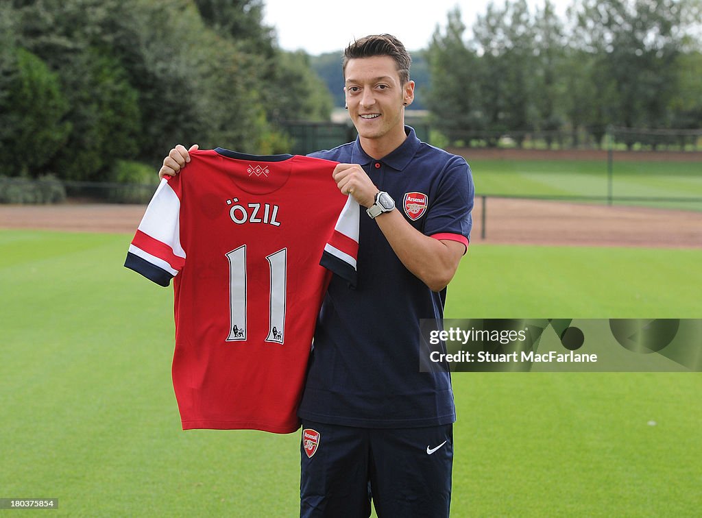 Arsenal FC Unveil New Signing Mesut Oezil