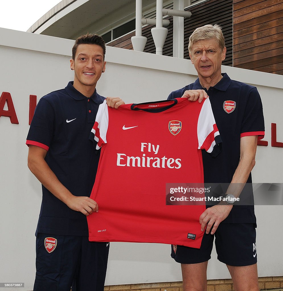 Arsenal FC Unveil New Signing Mesut Oezil