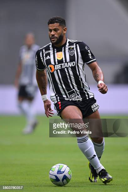 Hulk of Atletico Mineiro controls the ball during a match between Atletico Mineiro and Gremio as part of Brasileirao 2023 at Arena MRV on November...