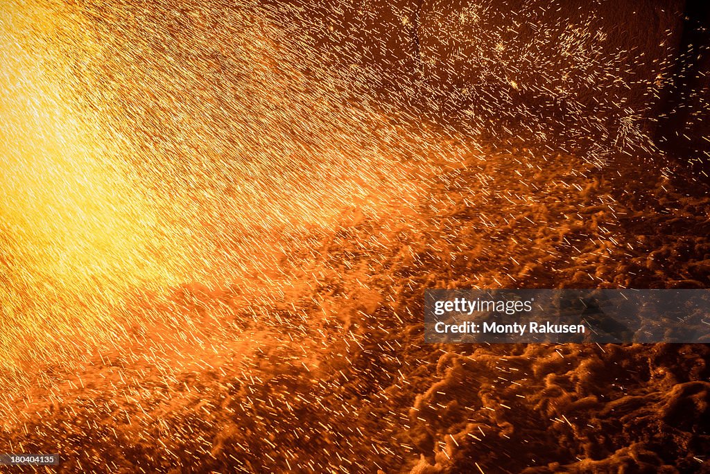 Impact of molten metal poured on water in steel foundry