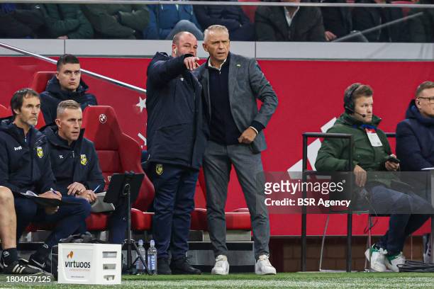 Head coach Edward Sturing of Vitesse talking strategy during the Dutch Eredivisie match between Ajax and Vitesse at Johan Cruijff ArenA on November...