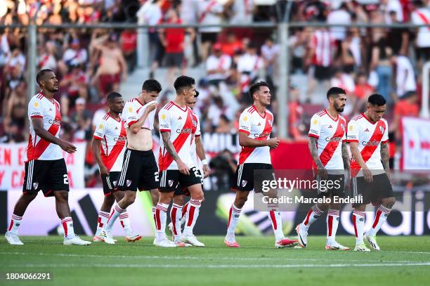 Esequiel Barco of River Plate leaves the pitch after first half during a match between River Plate and Instituto as part of group A of Copa de la...