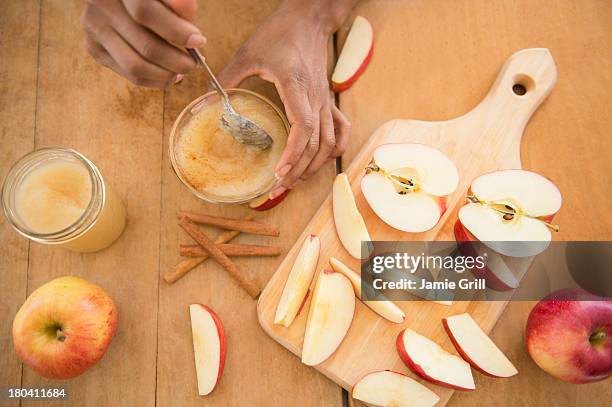 usa, new jersey, jersey city, apple sauce making - homemade apple sauce stock pictures, royalty-free photos & images