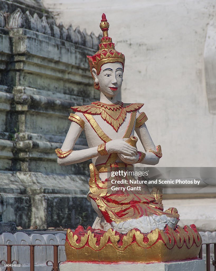 Wat Sao Hin Phra Chedi figure