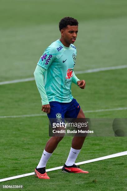 Rodrygo looks on during a training session of the Brazilian national football team at the squad's Granja Comary training complex on Novermber 20,...