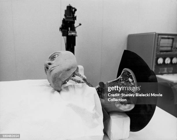 Robot representing actor Yul Brynner, in a scene from the movie 'Westworld', 1973.