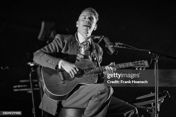 Israeli singer Asaf Avidan performs live on stage during a concert at the Admiralspalast on November 20, 2023 in Berlin, Germany.