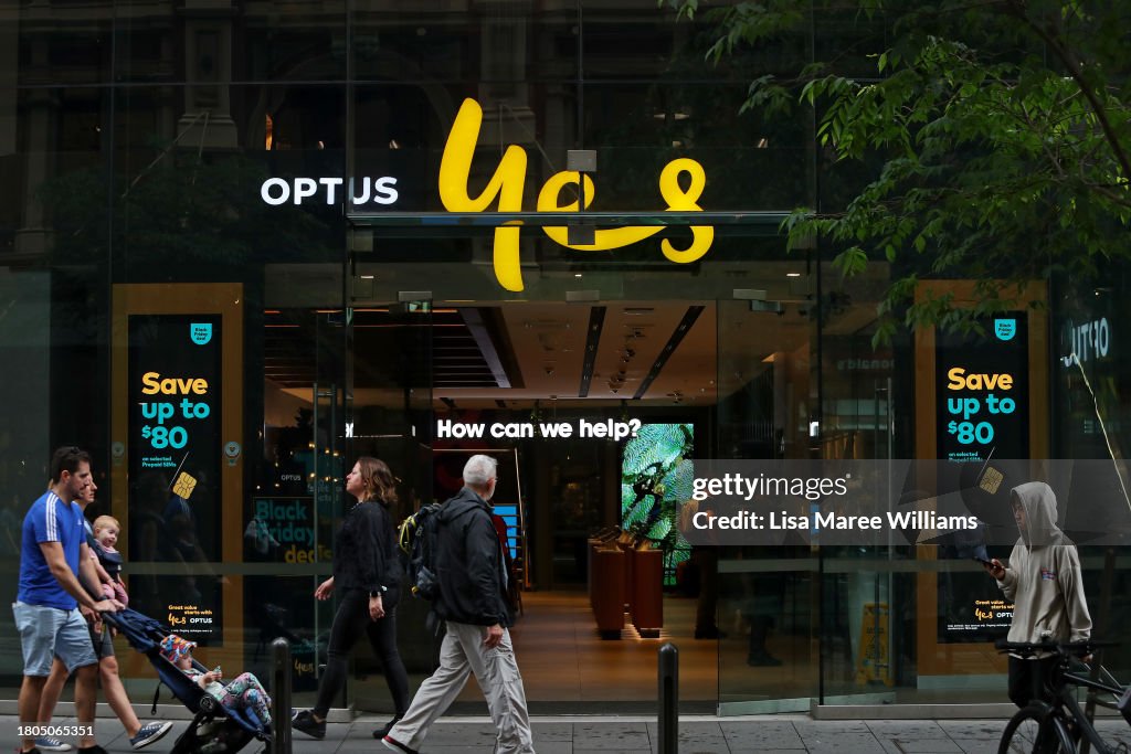 Optus Reels From Multiple Tech Problems As CEO Steps Down