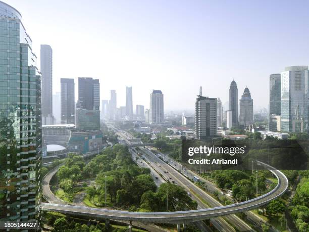 semanggi intersection, jakarta, indonesia - jakarta stockfoto's en -beelden