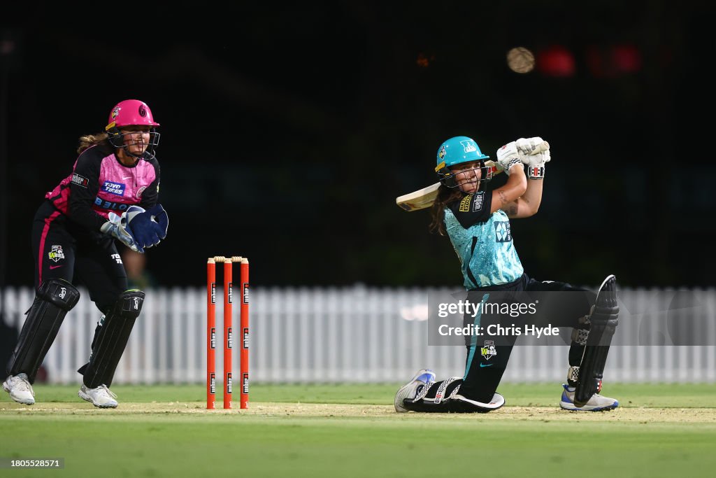 WBBL - Brisbane Heat v Sydney Sixers