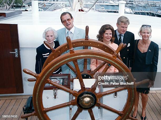 Prinzessin Lilian von Schweden, Roger;Moore, Königin Silvia von Schweden, Mikael;Krafft ,Ehefrau Ann Krafft, Taufe;des weltgrößten 5-Mast Vollschiffs...