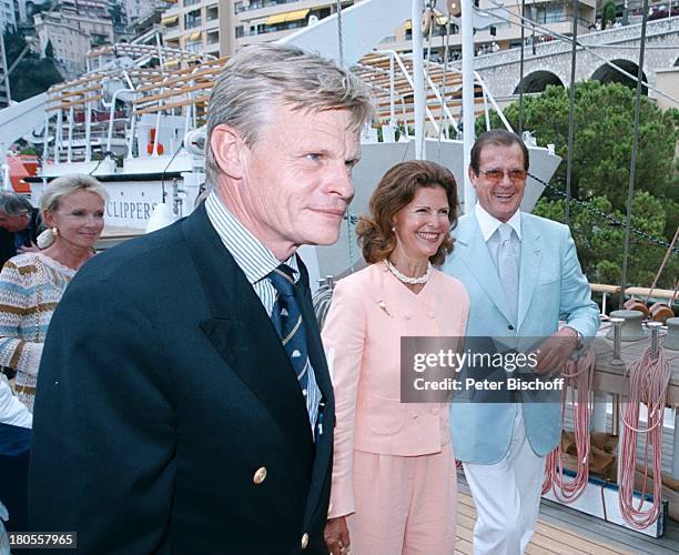 Roger Moore, Königin Silvia von Schweden,;Mikael Krafft , Christina;Tholstrup , , Taufe des;weltgrößten 5-Mast Vollschiffs "Royal;Clipper", Monte...