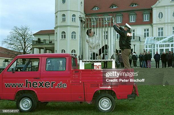 Hexer, Polizist, MDR-Sendung, "Im;Zauberland des Hexers", Göhren-Lebbin,;Mecklenburg-Vorpommern,;Resort-Schloß-Hotel "Fleesensee",;Zauberer, zaubern,...