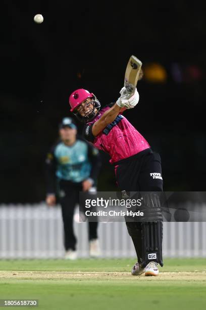 Ashleigh Gardner of the Sixers bats during the WBBL match between Brisbane Heat and Sydney Sixers at Allan Border Field, on November 21 in Brisbane,...
