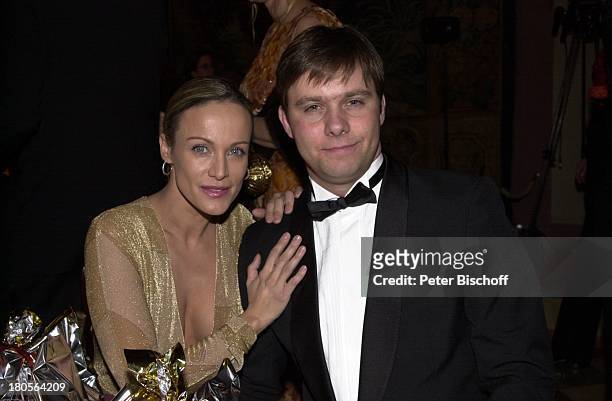 Sonja Kirchberger mit Freund Klaus;Eggenfellner, Lebensgefährte, Deutscher;Videopreis 2001, München,;Gala-Veranstaltung,