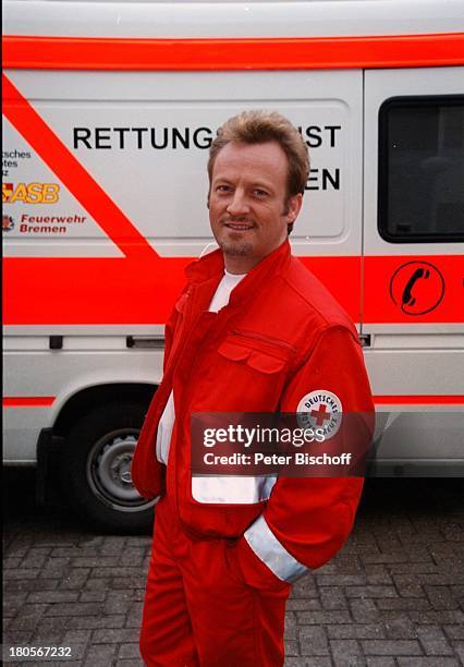 Uwe Hübner, Rettungssanitäter,;Krankenhaus-Praktikum "Rettungssanitäter,;Altenpfleger", freiwilliger "DRK"-Helfer;, Bremen,;"DRK-Krankenhaus",...