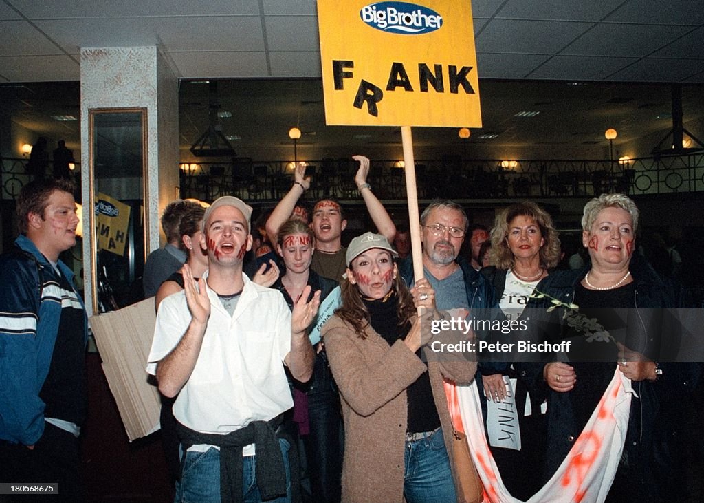 RTL-'Big Brother II-der Einzug',;Hürth/Köln, Fans von Frank, Gru
