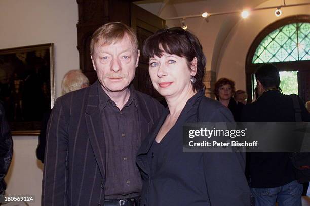 Otto Sander, Ehefrau Monika Hansen, bei der Trauerfeier für Evelyn Künneke, Berlin,