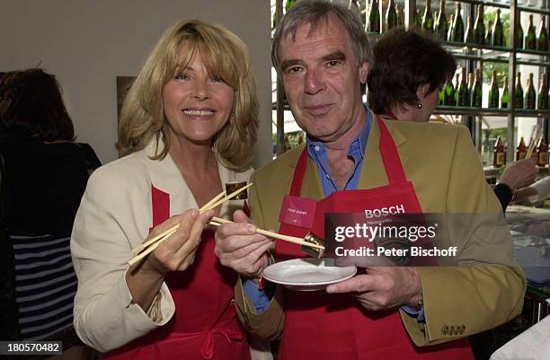 Lena Valaitis und Ehemann Horst Jüssen, UNICEF-Hilfsprogramm"Heimkinder in Rumänien", "Die Jungen Wilden", München, "Lenbach", essen, Sushi,...