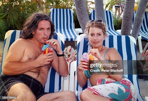 Karin Thaler, Ehemann Milos Malesevic,;ZDF-Serie "Unser Charly", Folge "Flipper,;der Retter", Key Largo/Florida/USA,;"Mariott"-Hotel,...