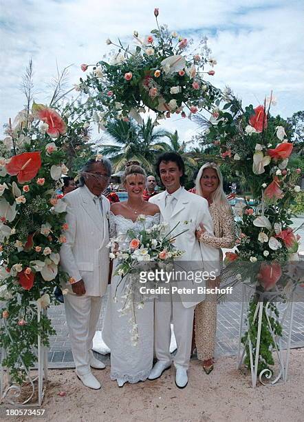 Marlene Charell, Bräutigam Christian;Fresz, Braut Angelina Pappini, Vater Roger;Pappini, Hochzeit Tochter Marlene Charell,;Triolet/Mauritius/Afrika,...