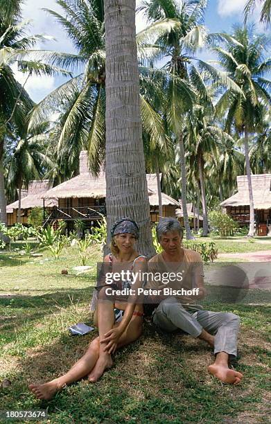 Constanze Engelbrecht, Lebensgefährte;Francois Nocher, ZDF-Serie "Insel der;Träume", Bikini, Palmen, Hütten, Urlaub,