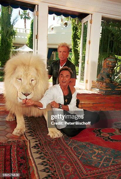 Siegfried & Roy, weißer Löwe, Homestory, "Dschungel-Palast", Las Vegas/Nevada/USA, Palmen, Homestory, Innenraum, Wohnzimmer,