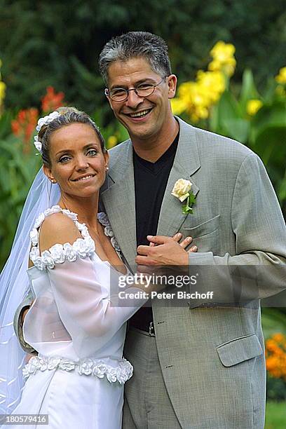 Bräutigam Hansjörg Criens, Braut Iris Remmertz , Hochzeitsfeier, Mönchengladbach, "Kaiser Friedrich-Halle", nach der kirchlichen Trauung, Hochzeit,...