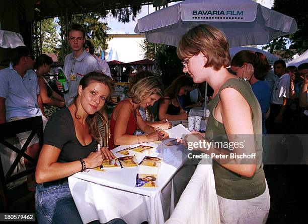 Leonore Capell, Sabine Bohlmann, Susanne Steidle 1. Bundes-Soap-Fußballturnier, Autogramme, Schreiben, Schirm, Sonnenschirm, Regenschirm,