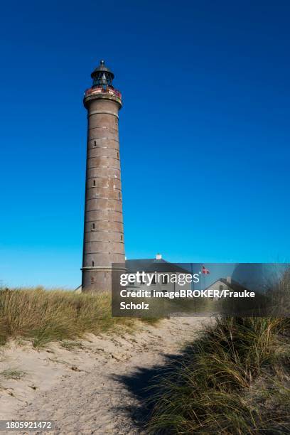lighthouse, grenen, skagens gren, skagen, north jutland, jutland, denmark - grenen stock pictures, royalty-free photos & images