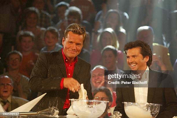 Thomas Anders und Dieter Bohlen "ModernTalking", " Guinness- Die Show der Rekorde", "Zenith-Halle" / Muenchen, Ei, Schneebesen, Schuessel,