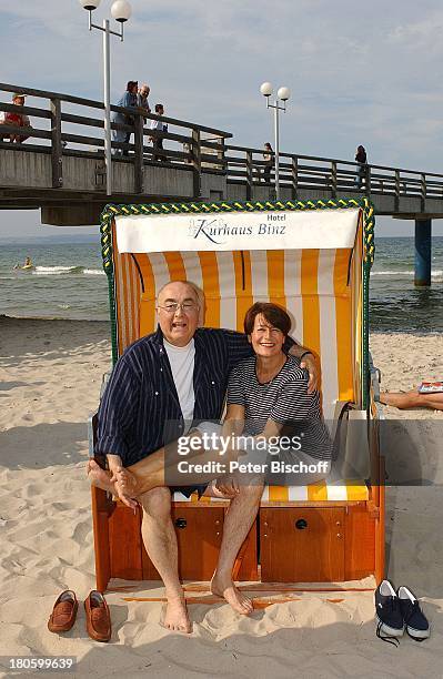 Ludwig Haas, Ehefrau Marianne, Kur-Urlaub im Ostseebad Binz, Insel Rügen, Frau, Strand, Meer, Strandkorb,