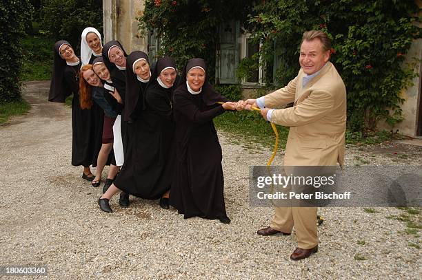 Fritz Wepper, Jutta Speidel, Name auf Wunsch, Rosel Zech, Karin Gregorek, Ela von Frankenberg, Name a.Wunsch, Helen Zellweger, Andrea Sihler, ,...