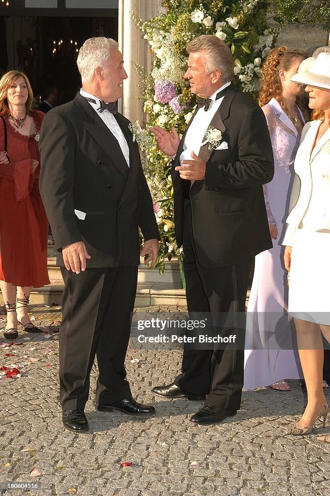 Rolf Schumacher (re.), Lebensgefährtin Barbara Stahl (li.), dazw