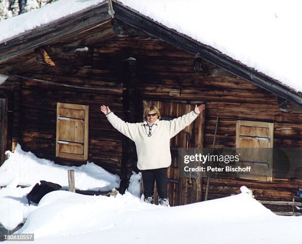 Hansi Hinterseer, ZDF-Reihe "Herzlichst Hansi Hinterseer", "Advent in den Bergen", Kitzbüheler Alpen/Tirol/; sterreich, Winter, Sonnenbrille,...