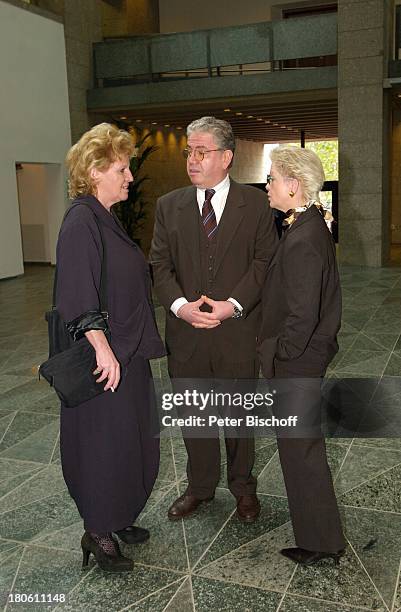 Dr. Katarina Eisenlohr , Peter Millowitsch, Ehefrau Barbie Steinhaus-Millowitsch, Kölner Rathaus, Standesamt, Köln, Heirat, vor der Trauung,