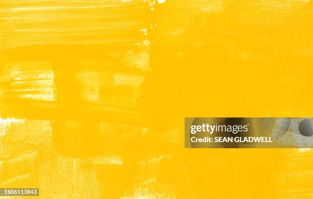 yellow paint - coup de pinceau photos et images de collection