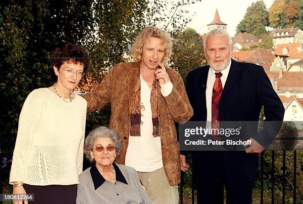 Inge Auris , Rutila Gottschalk , Thomas Gottschalk, Gunther Emmerlich, ,nach dem Dreh "ARD" Fernsehshow "Zauberhafte Heimat" Künzberg-Schlößlein...