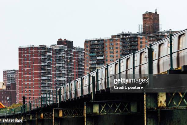 brooklyn, nyc - subway train - elevated railway track stock pictures, royalty-free photos & images