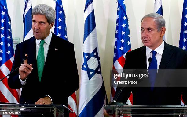 United States Secretary of State John Kerry and Israeli Prime Minister Benjamin Netanyahu give a press statement after their lengthly meeting in the...