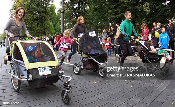 Pram Racing 31 Vilnius Marathon Stock Photos, High-Res Pictures, and Images - Getty ...