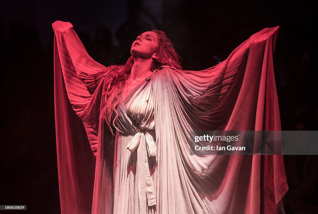 Vivienne Westwood Red Label - Runway: London Fashion Week SS14