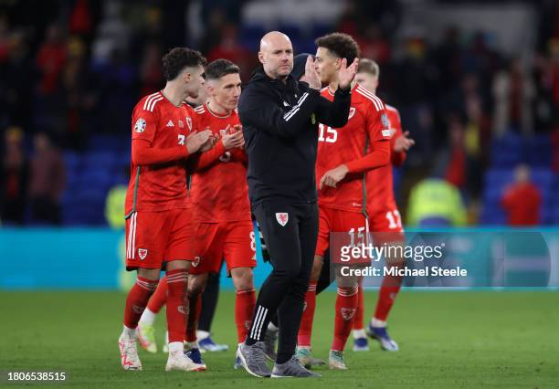 Robert Page, Head Coach of Wales, acknowledges the fans after the UEFA EURO 2024 European qualifier match between Wales and Turkey at Cardiff City...