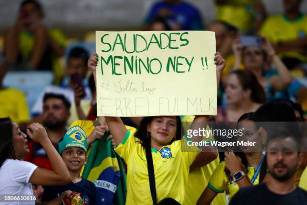Fan of Brazil holds a sign for Neymar Jr. Prior to a FIFA World Cup 2026 Qualifier match between Brazil and Argentina at Maracana Stadium on November...